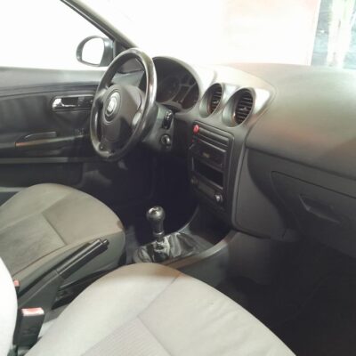 Se vende coche Seat Ibiza TDI